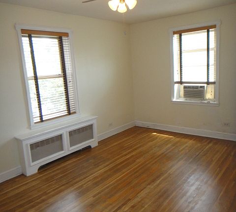 5th image of 4820 44th St APT 3B