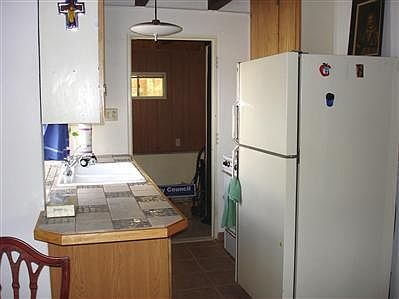 3rd image of 4050 E Bellevue St