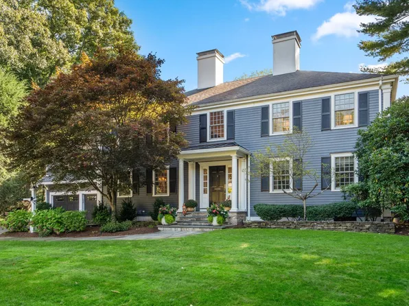 19 Salem Rd, Wellesley, MA 02481