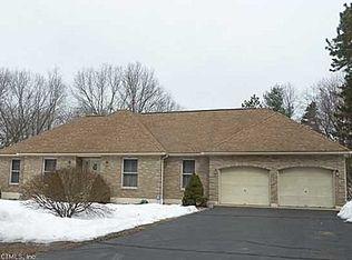 24 Poplar Dr, Plantsville, CT 06479