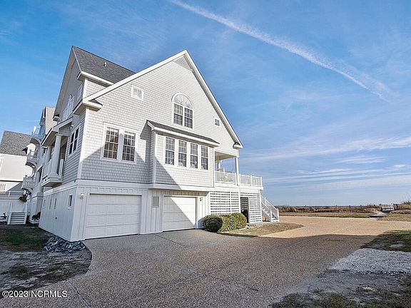 3rd image of 4158 Island Drive