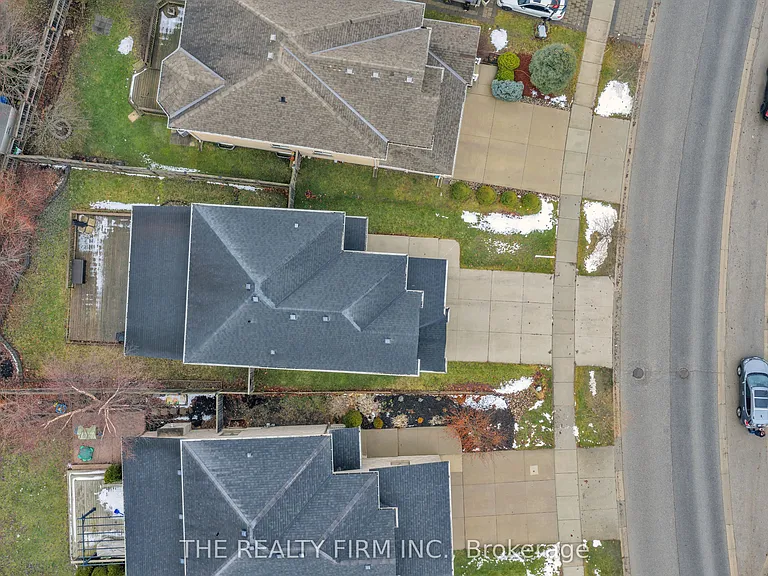 1773 Beaverbrook Ave — Photo 35