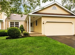1 Bradford Ln, Basking Ridge, NJ 07920