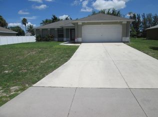 217 SW 21st Ter, Cape Coral, FL 33991