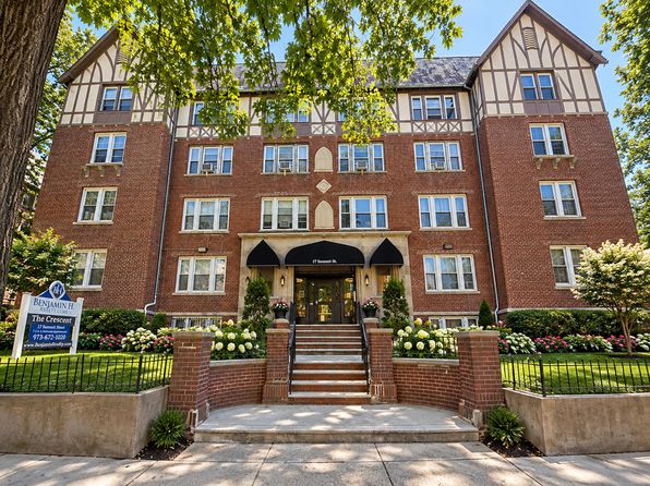 17 Summit St Apt 408, East Orange, NJ 07017 – 1-bedroom rental in East Orange