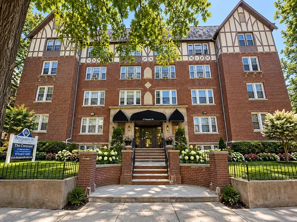 The Crescent, 17 Summit St APT 106, East Orange, NJ 07017