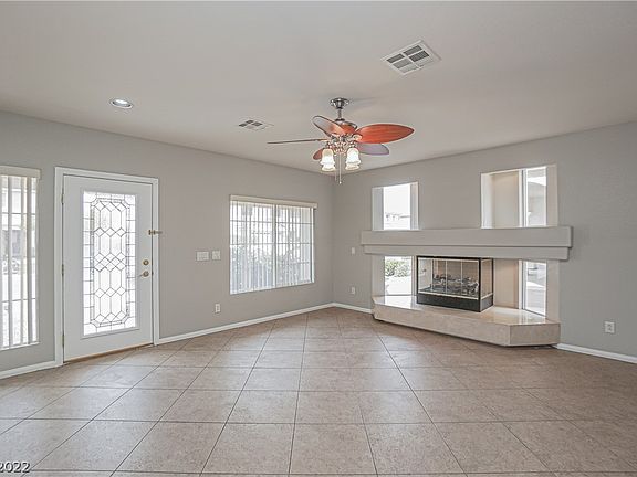 5th image of 825 Eureka Falls Ct