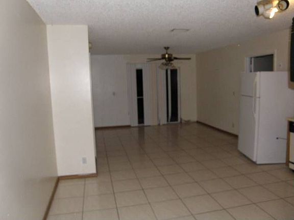 5th image of 4716 Carthage Cir S