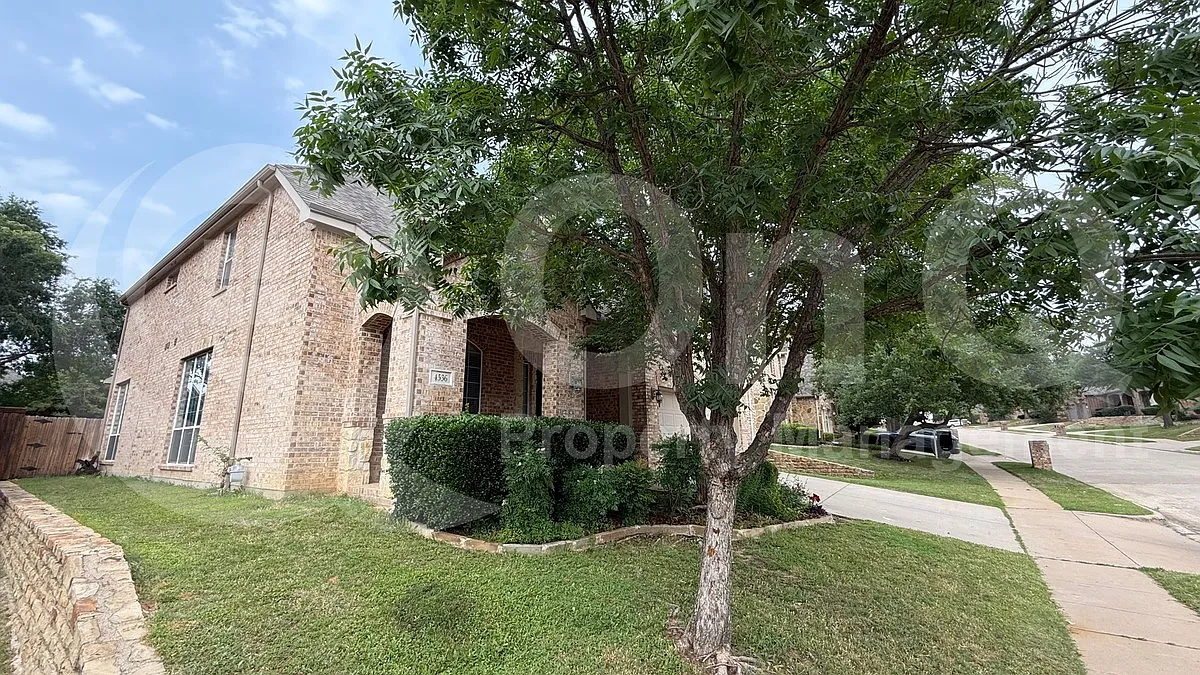 5 bed, 4.0 bath, 3281 sqft, $3,195 — Photo 3