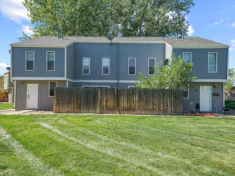 1050 Sir Galahad Drive — Photo 10