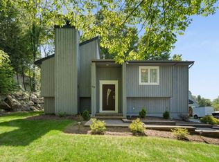 22 Summer Tree Run, Sparta, NJ 07871