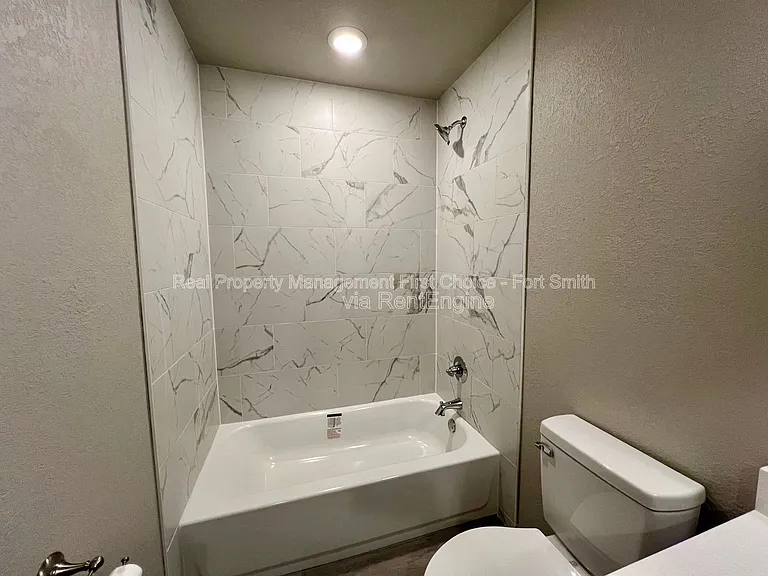 1709 Brooken Hill Dr — Photo 28