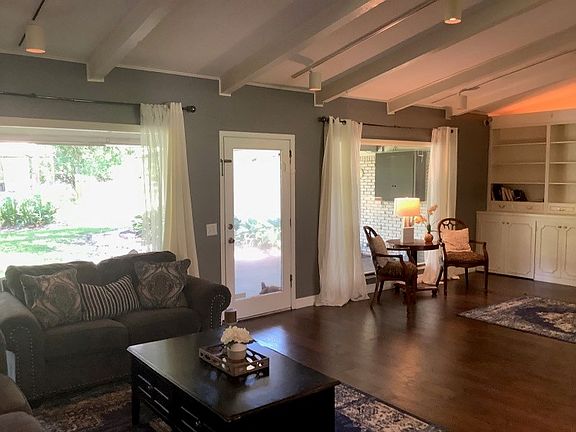 5th image of 1313 Woodland Dr