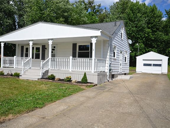 2nd image of 511 Ewart Rd