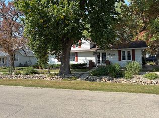 207 Forest St, Fairbank, IA