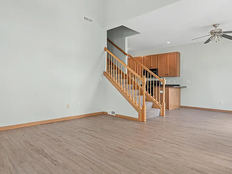78 Bridgewater Trl — Photo 9