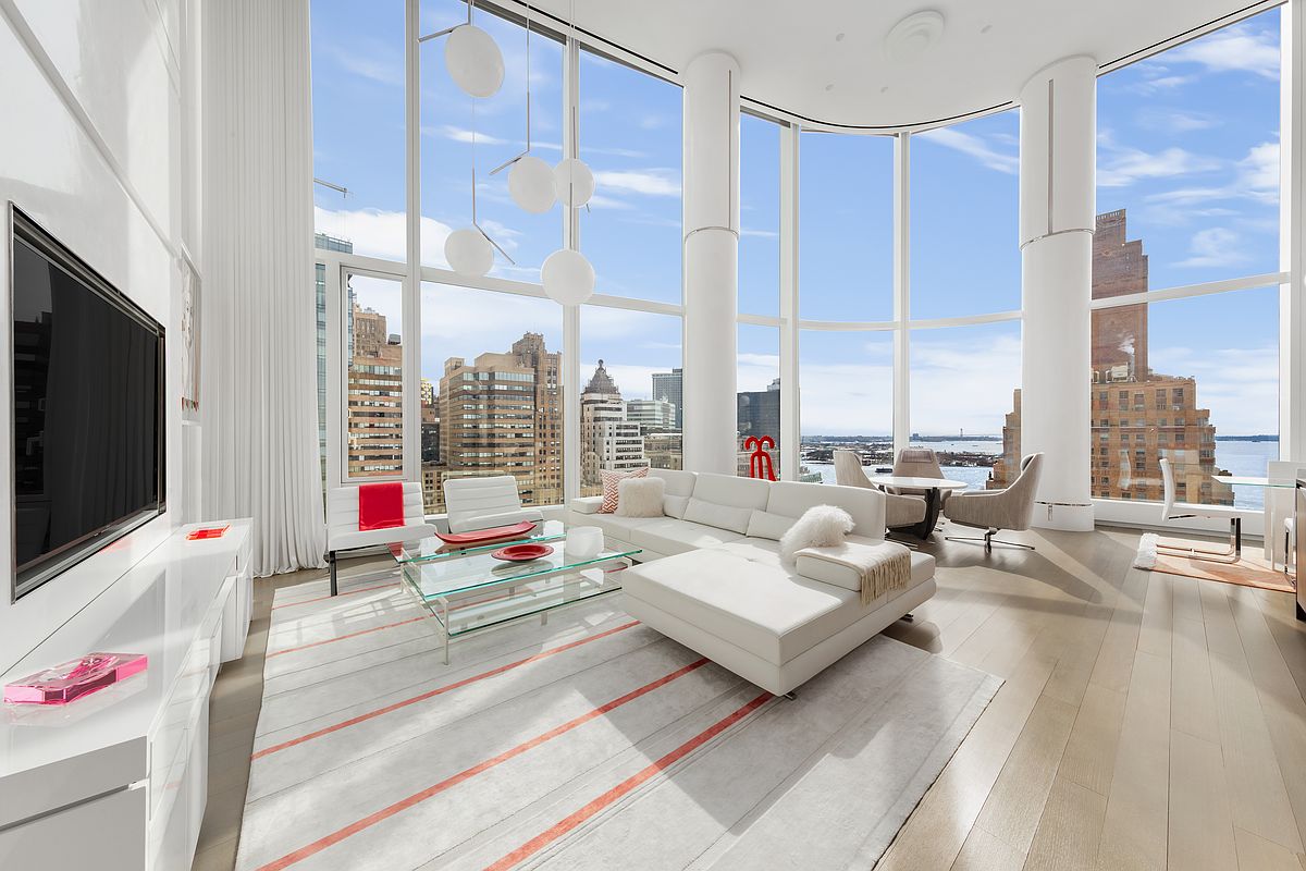 50 West Street New York #30B