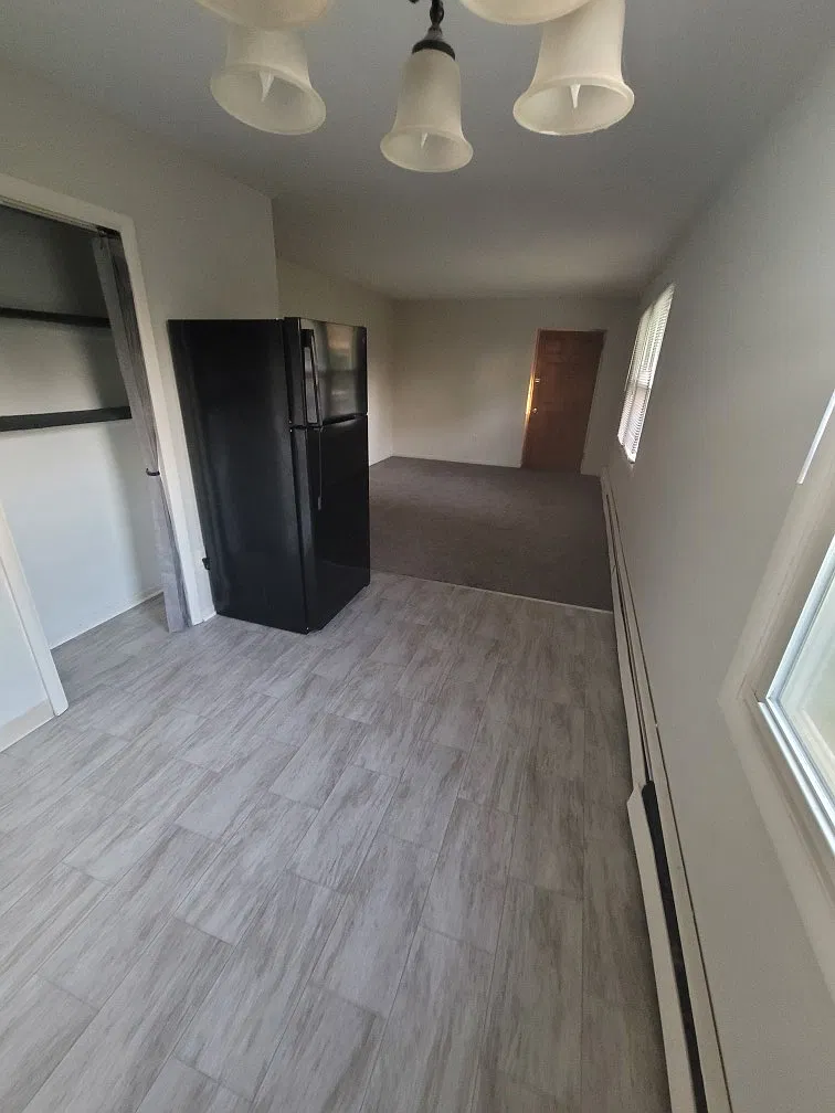 2 bed, 850 sqft, $1,325 — Photo 2