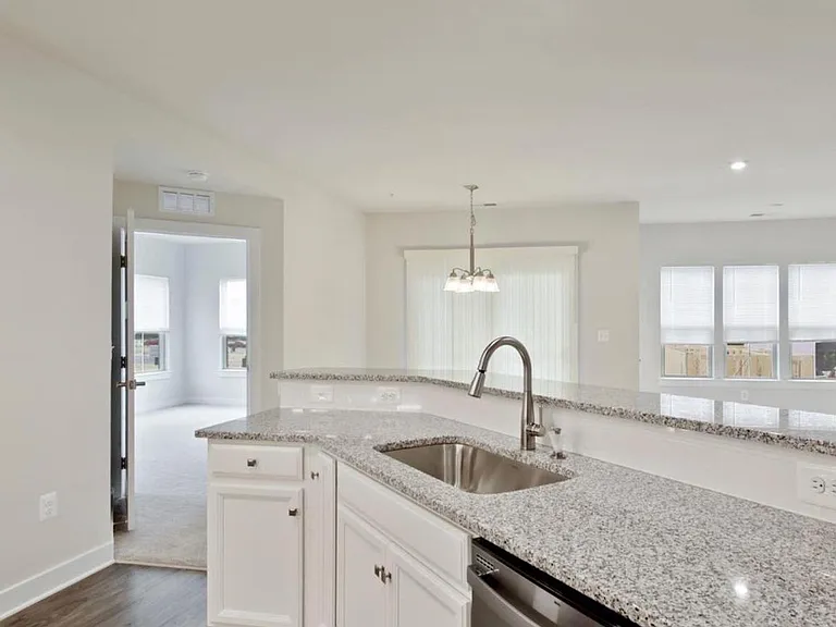 10010 Ruffian Way #R — Photo 16