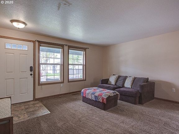 5th image of 701 NW 27th Ave