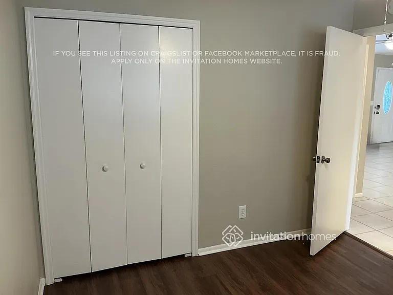 1803 SW 38th Ln — Photo 7