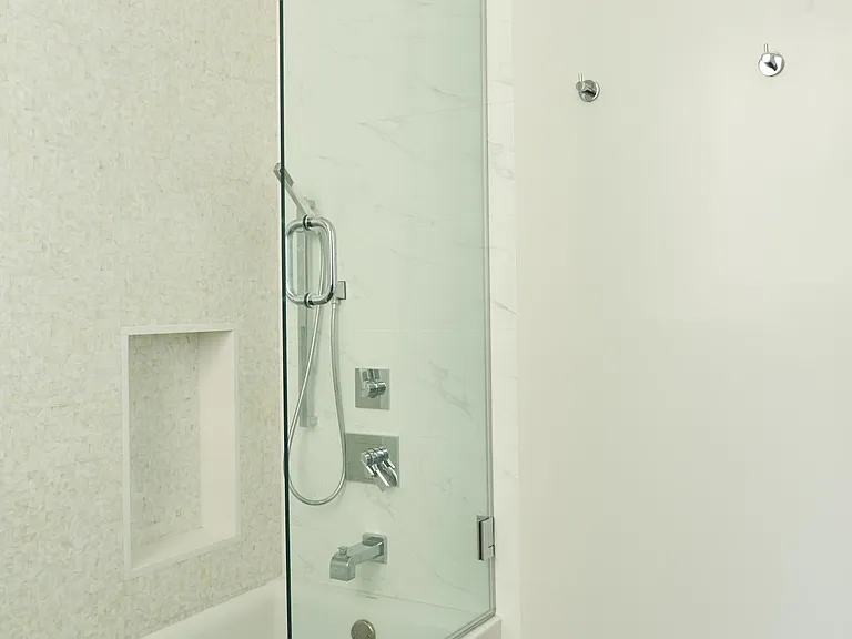 1042 Haight St #3 — Photo 17