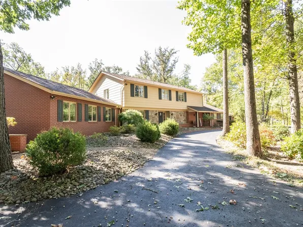 146 Mulberry St, Hopwood, PA 15445