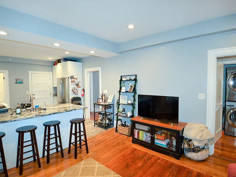 62 Mapleton St #2 — Photo 10
