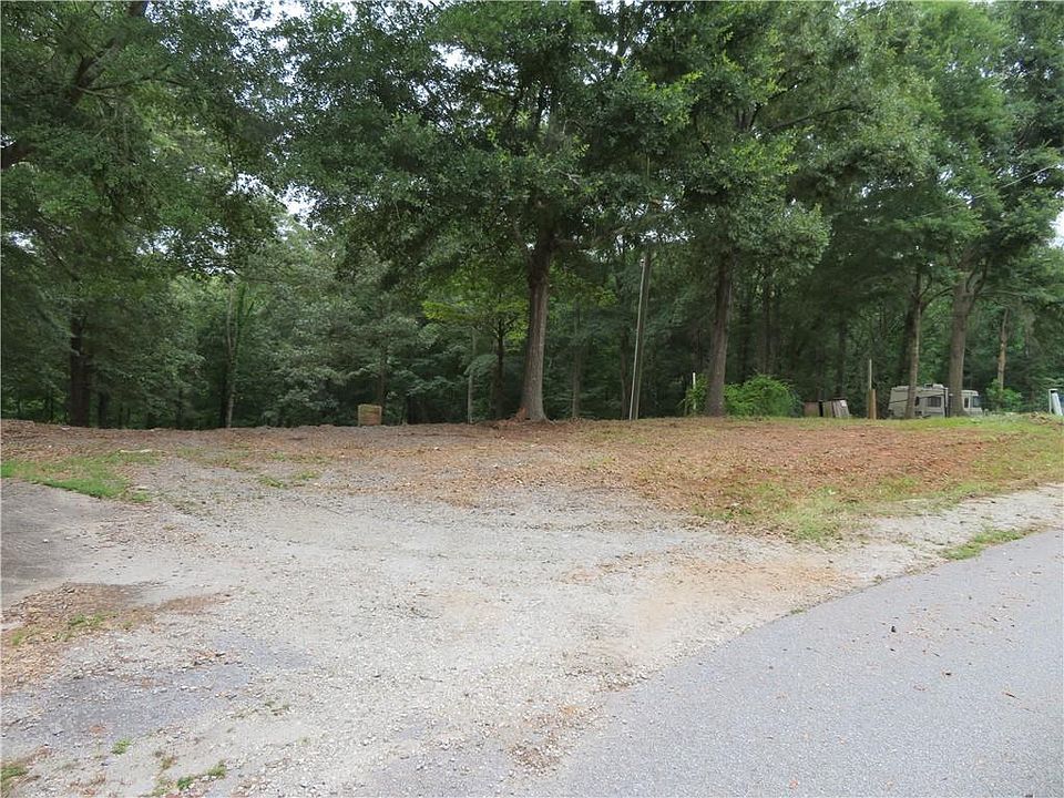 2nd image of 134 Buckhead Dr