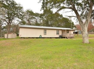 300 Kellar Rd, Smithville, TX 78957