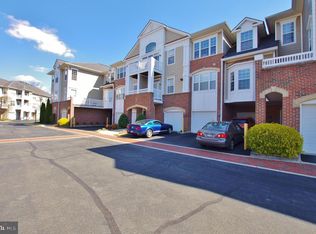 7860 Rolling Woods Ct APT 104, Springfield, VA 22152