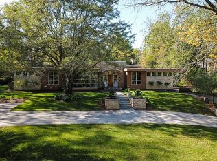 1255 Woodlawn Cir, Elm Grove, WI 53122