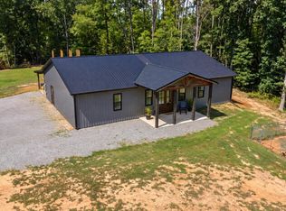 677 W Lacon Rd, Falkville, AL 35622