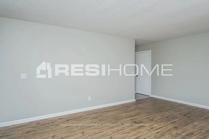 126 Greenwood Cir — Photo 5