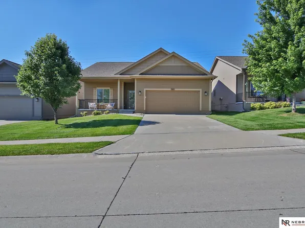 17457 Ames Ave, Omaha, NE 68116