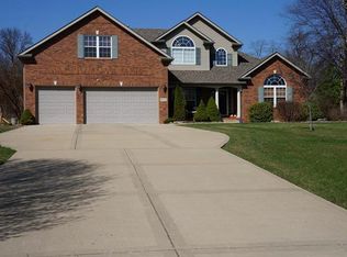 8433 Timber Ridge Dr, Edwardsville, IL 62025