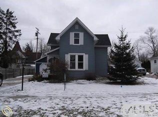917 Cass St, Saint Clair, MI