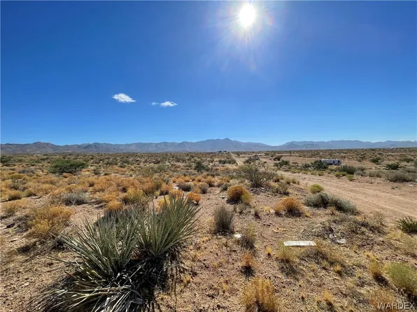 N Longhorn Dr, Chloride, AZ 86431