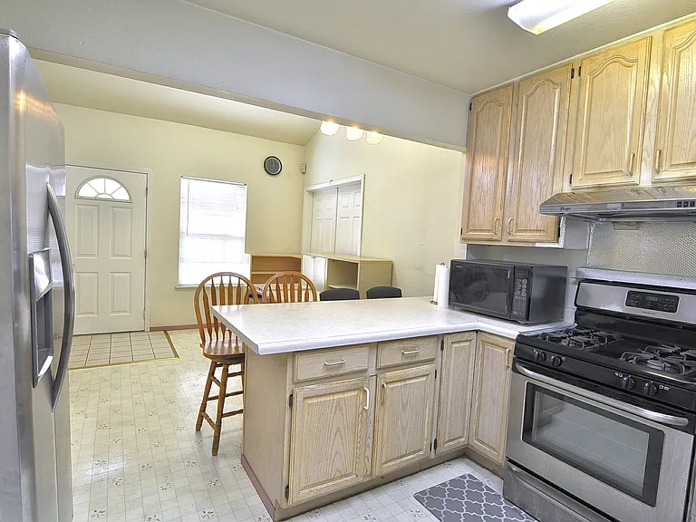 3808 Whittle Ave — Photo 8