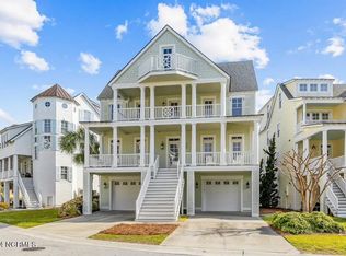 127 Sound Side Dr, Atlantic Beach, NC 28512