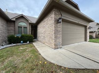 673 Brook Dr, Greenwood, IN 46143