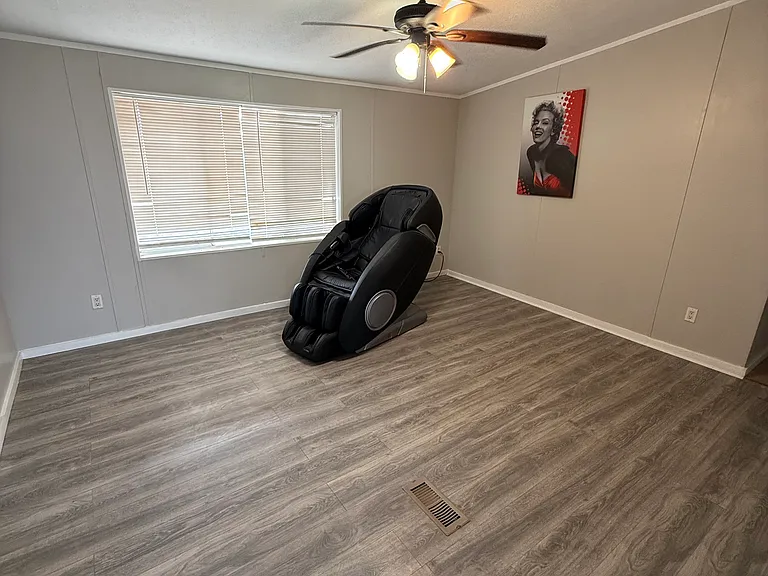 3107 E Lakeland Dr — Photo 13