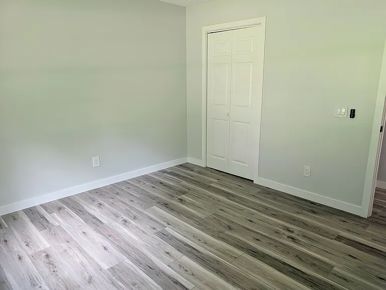 130 Hillside Dr — Photo 32