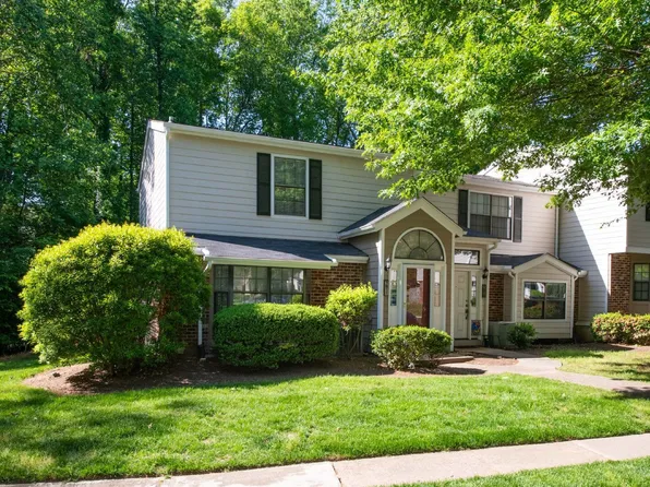 7811 Falcon Rest Cir #1, Raleigh, NC 27615