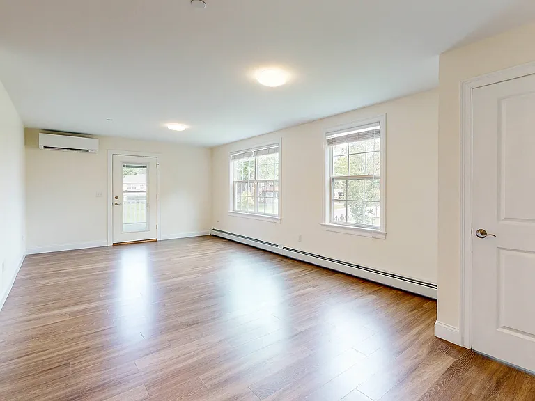 Autumn Woods Apartments — Photo 51