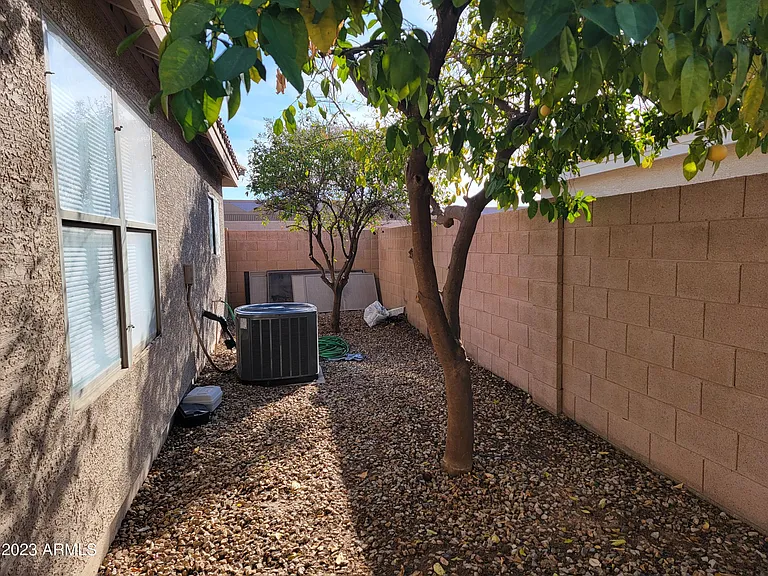 2259 E Spruce Dr — Photo 15