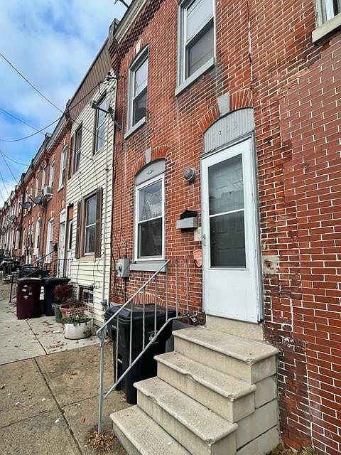 1st image of 1203 Lancaster Ave