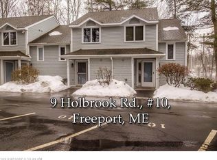 19 Holbrook St APT 10, Freeport, ME 04032