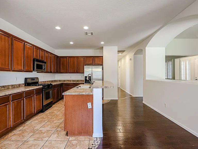 445 W Seagull Dr — Photo 18