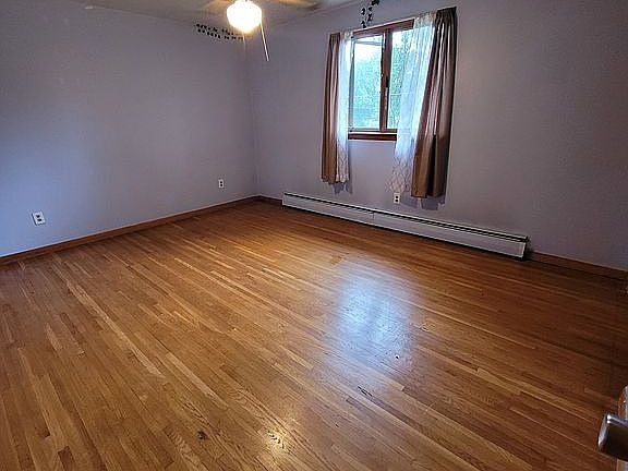 5th image of 4375 Beach Ave